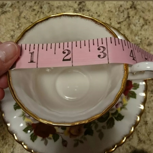 Grosvenor Summer Glory Teacup & Saucer - Picture 5 of 6